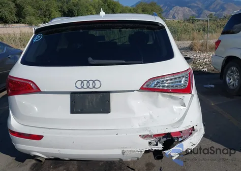 2010 Audi Q5 3.2 Premium z USA, uszkodzony, nr VIN WA1LKAFP9AA005365